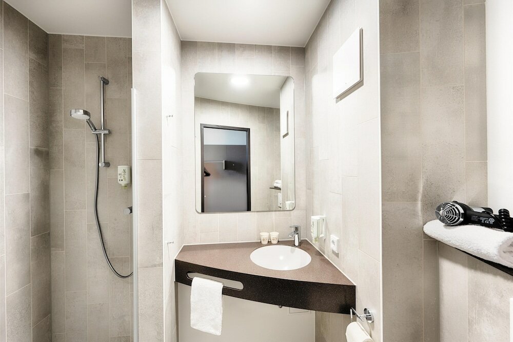 Фото B&B Hotel Nürnberg West