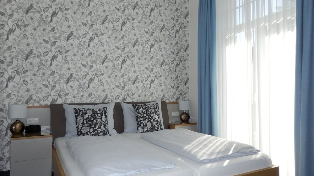 Фото Hotel Bellevue