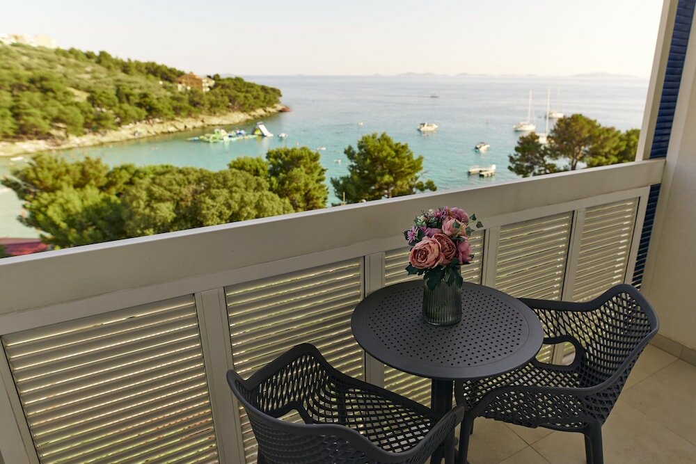 Фото Colentum Resort Murter