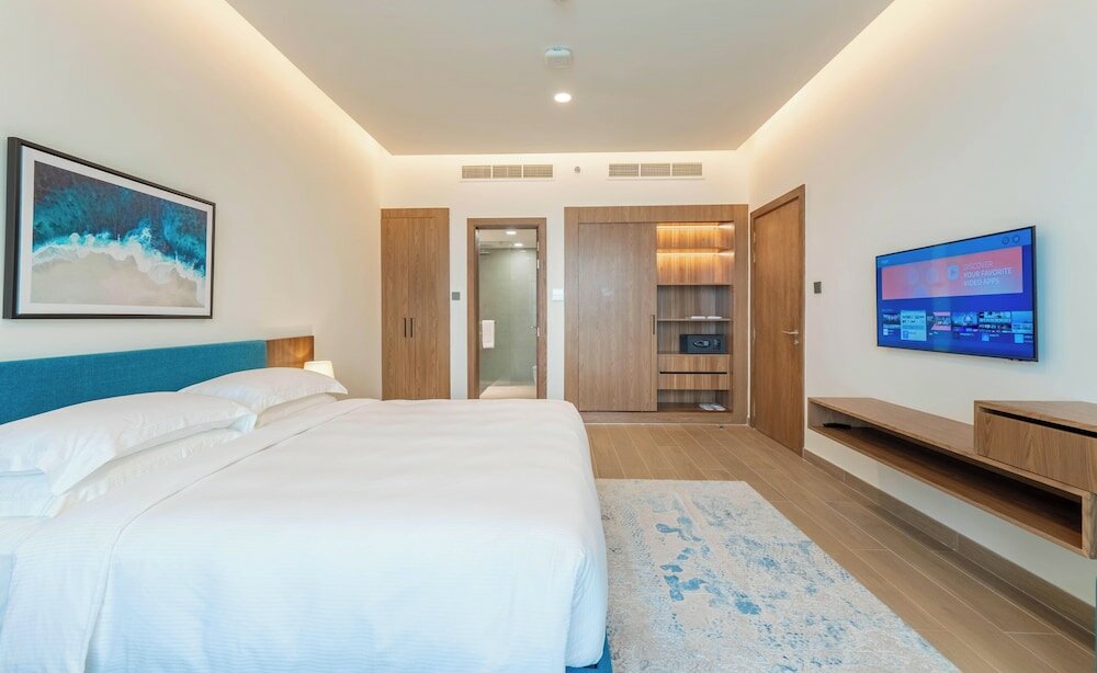 Фото Beach Bay Hotel Mirfa