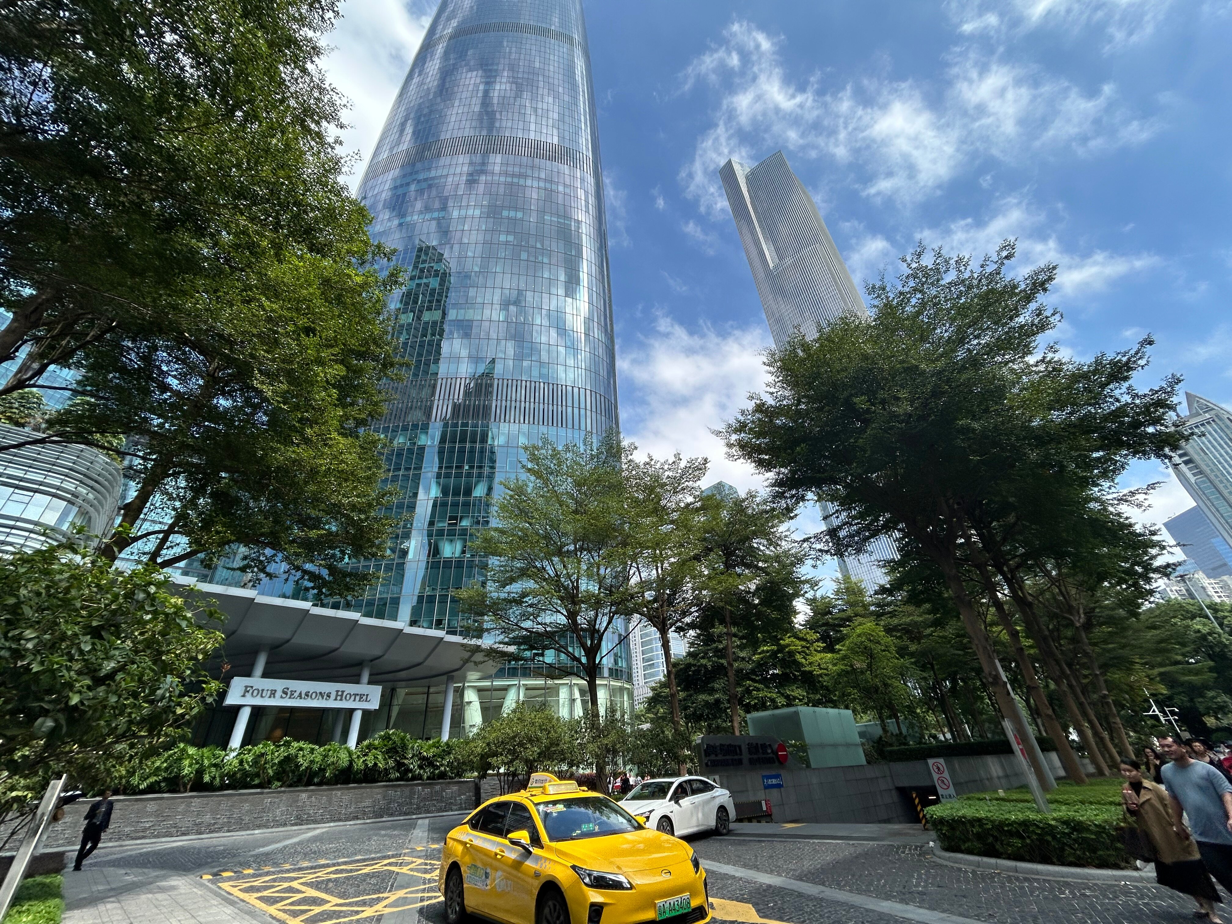 Фото Four Seasons Hotel Guangzhou