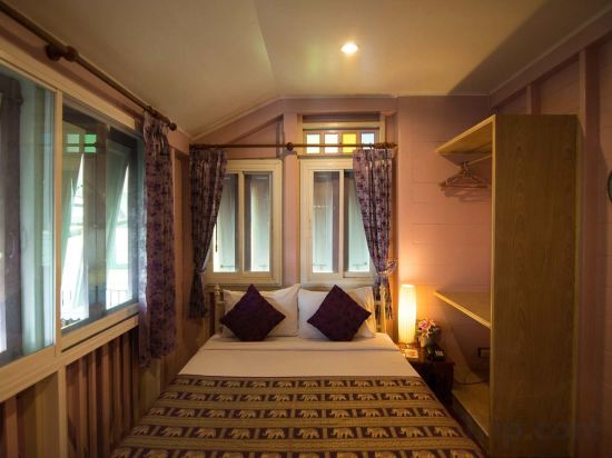 Фото Samsen sam Place