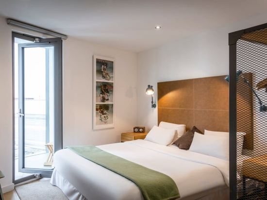 Фото Aparthotel Adagio London Brentford