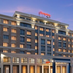 Гостиница Hampton by Hilton Astana Triumphal Arch