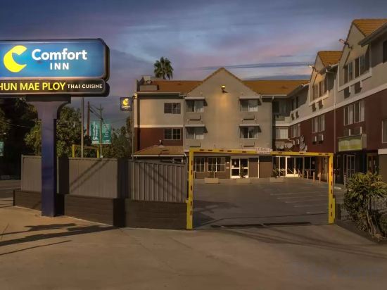 Фото Comfort Inn Los Angeles near Hollywood