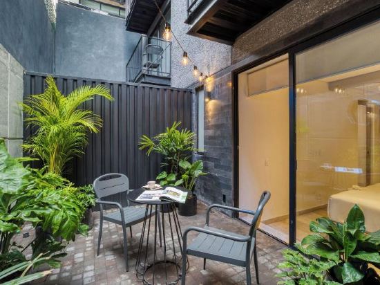 Фото Uliv Poe 240