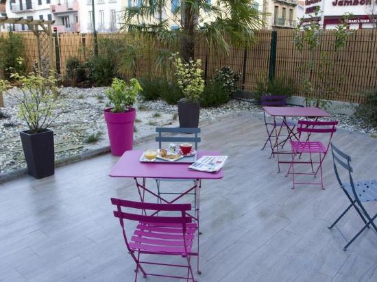 Фото Ibis Bayonne Centre