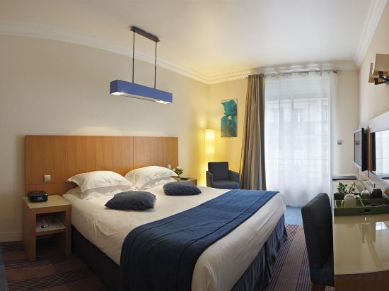 Фото Westside Arc de Triomphe