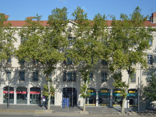 Фото Adagio Lyon Patio Confluence