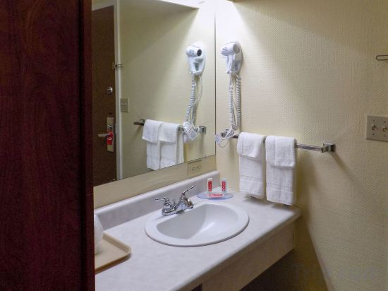 Фото Country Inn & Suites by Radisson, Pierre, Sd