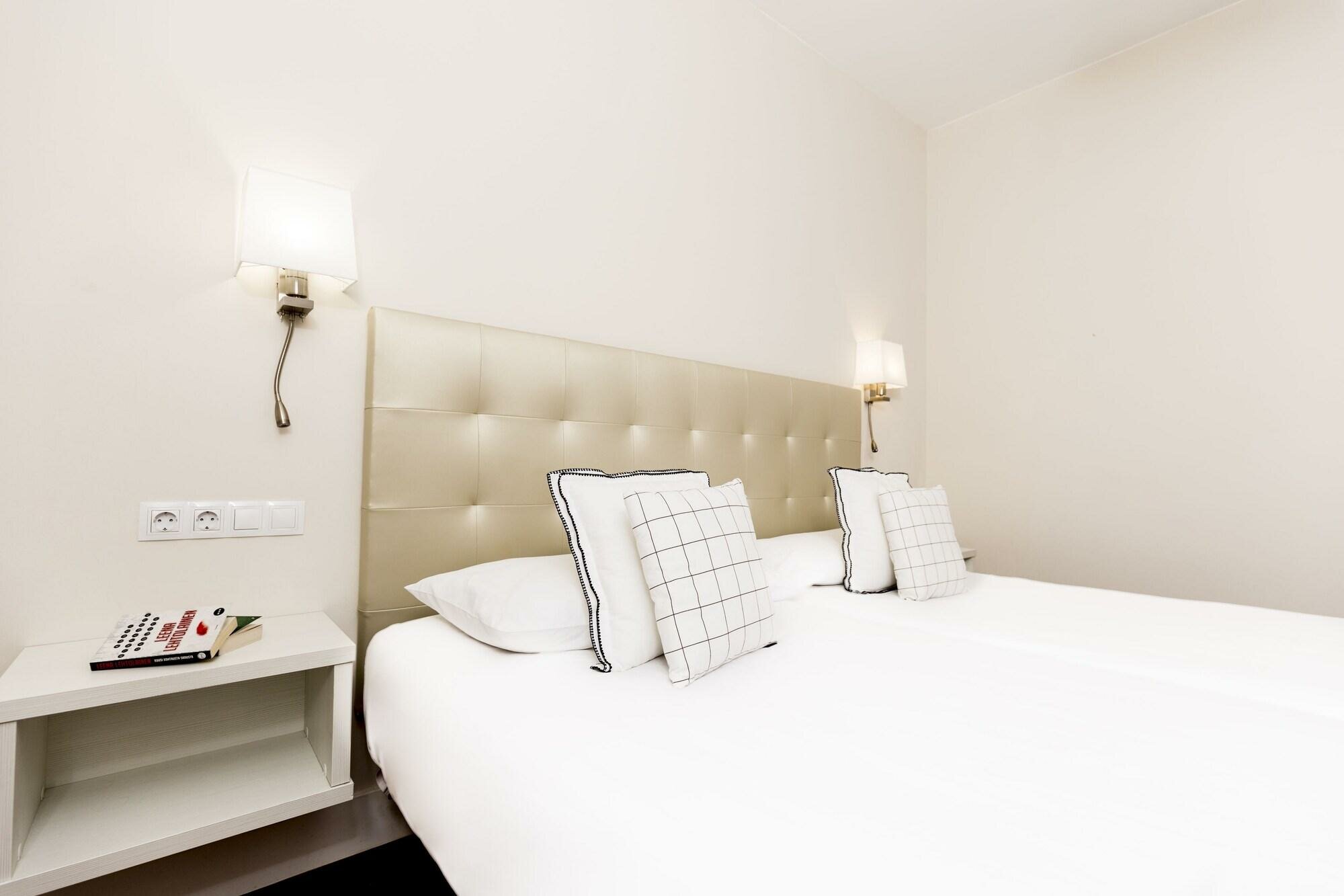 Фото Hotel Madrid