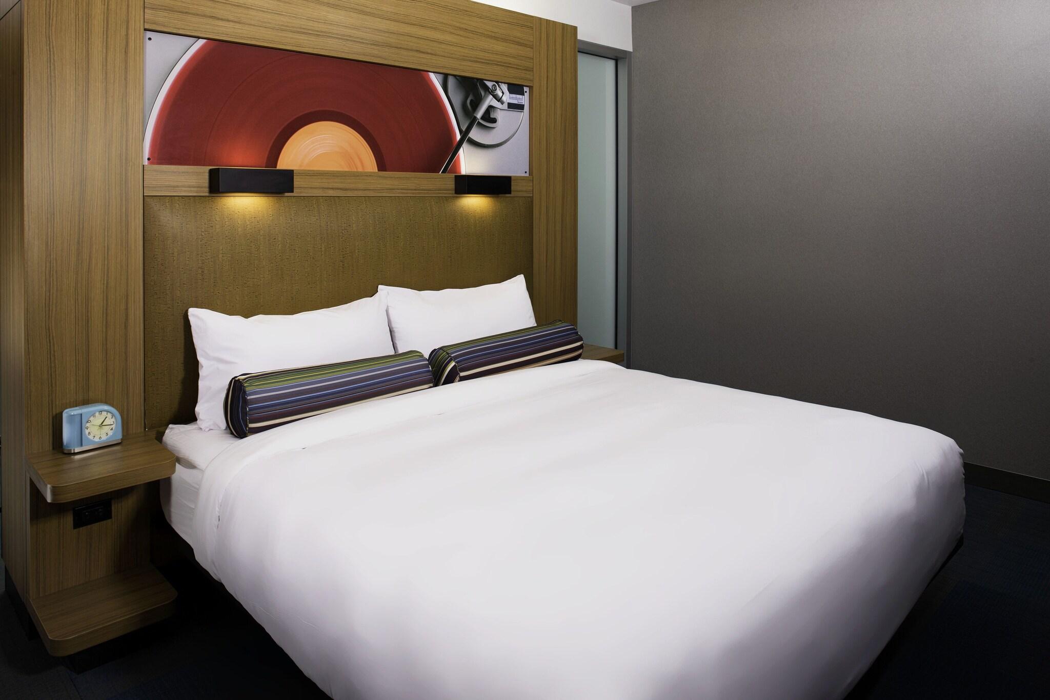 Фото Aloft Cleveland Downtown