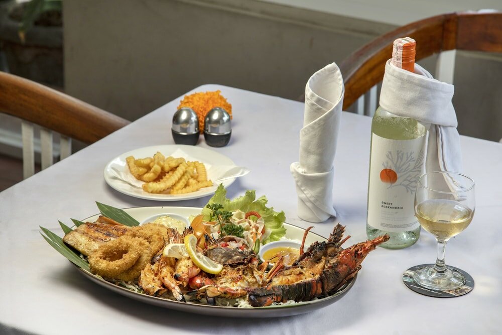 Фото Legian Village Hotel