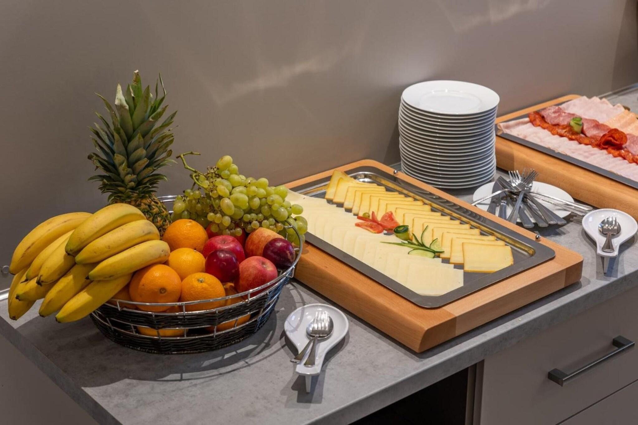 Фото Sky Hotel Prague