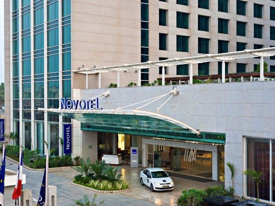 Фото Novotel Bengaluru Outer Ring Road