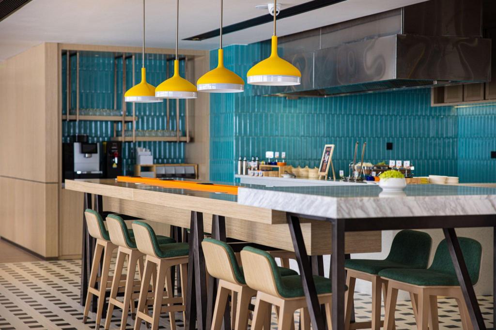 Фото Home2 Suites by Hilton Wuhan Xudong