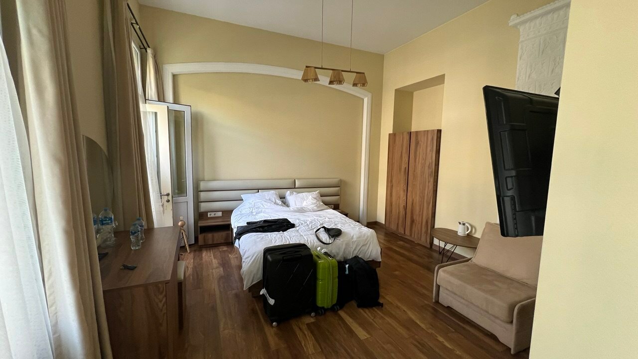 Фото отеля 2