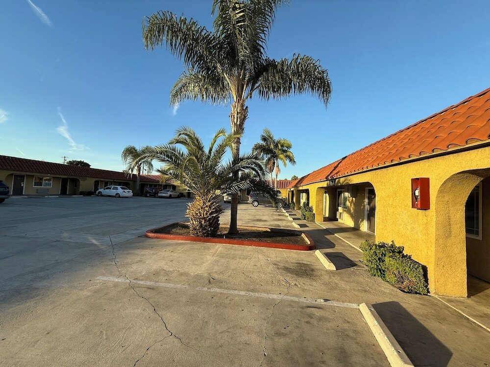 Фото Rocky Inn