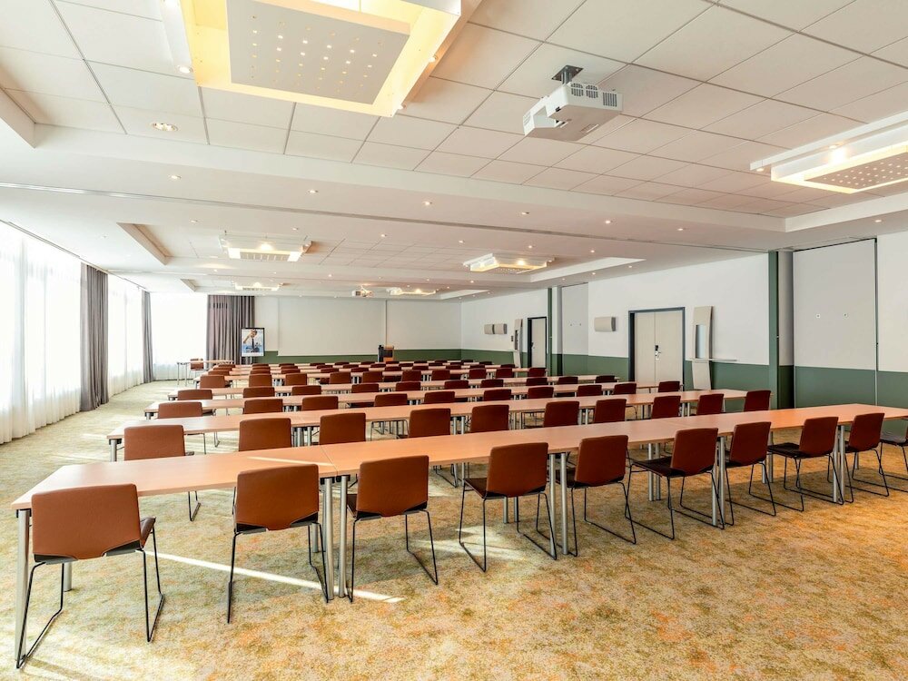 Фото Novotel Hamburg City Alster