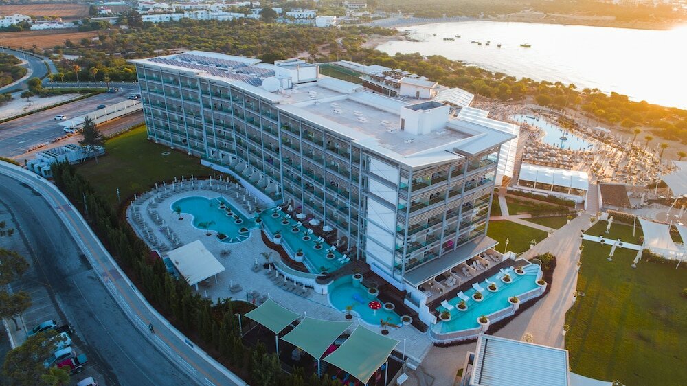 Фото Asterias Beach Hotel