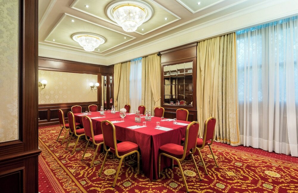 Фото Leonardo Hotel Milan City Center