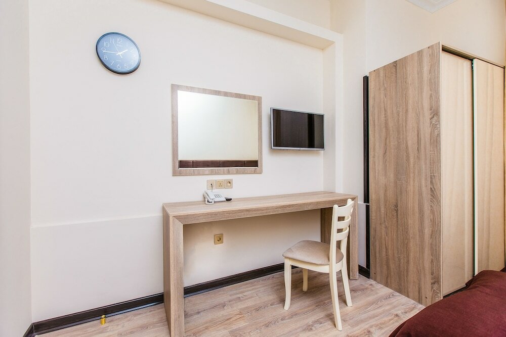 Фото Deluxe City Hotel