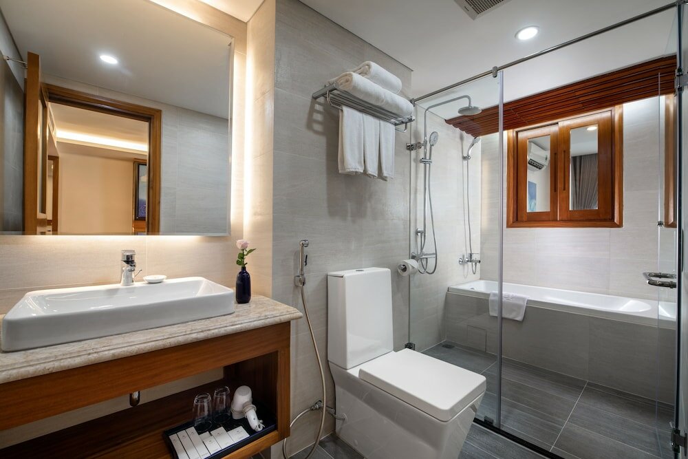Фото Hai Bay Hotel