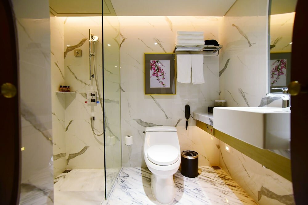 Фото Weihaiwei Hotel