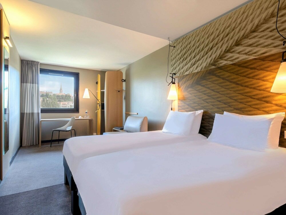 Фото Ibis Budapest Castle Hill