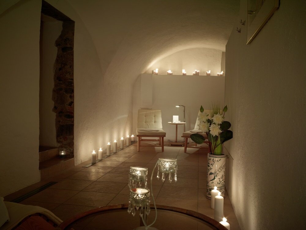 Фото Hotel Schwarzer Adler