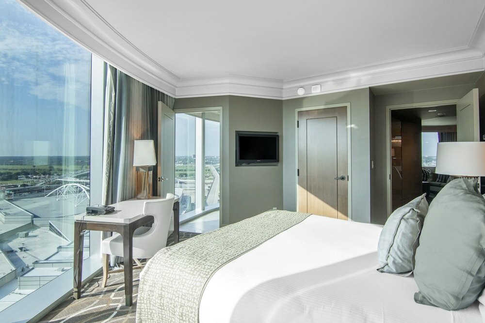 Фото Omni Dallas Hotel