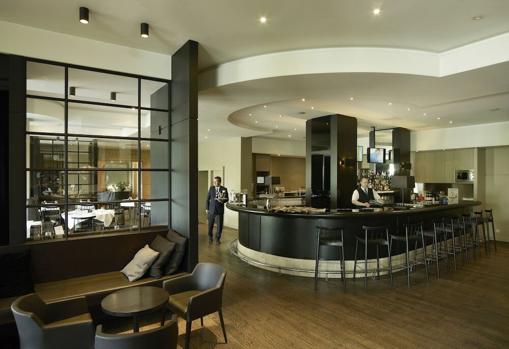 Фото Hotel Serwir