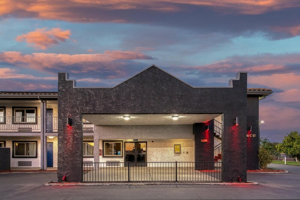 Фото SureStay Hotel by Best Western Williams