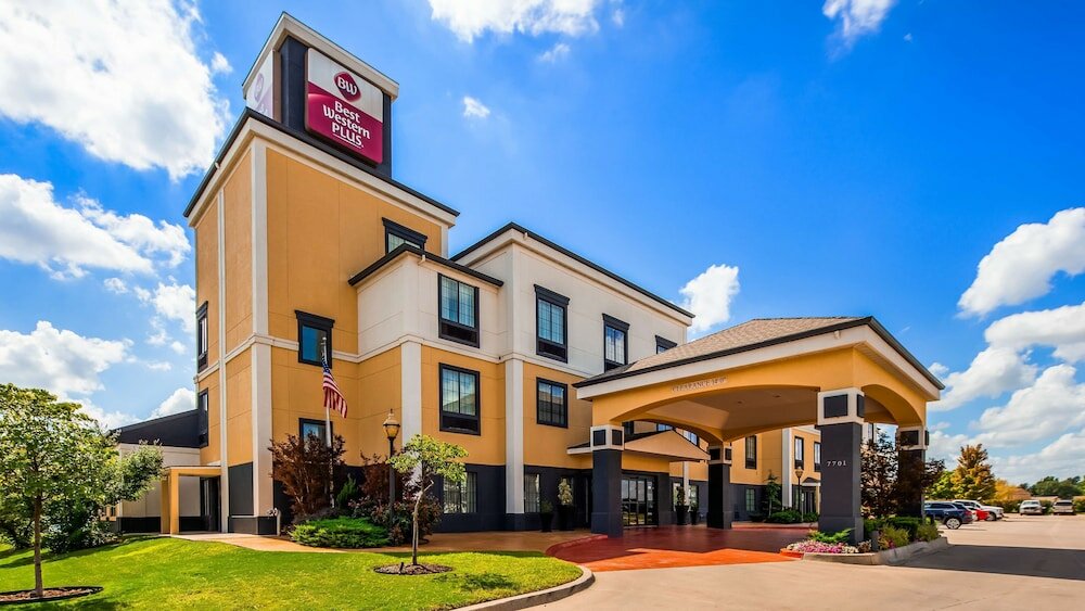Фото Best Western Plus Barsana Hotel & Suites