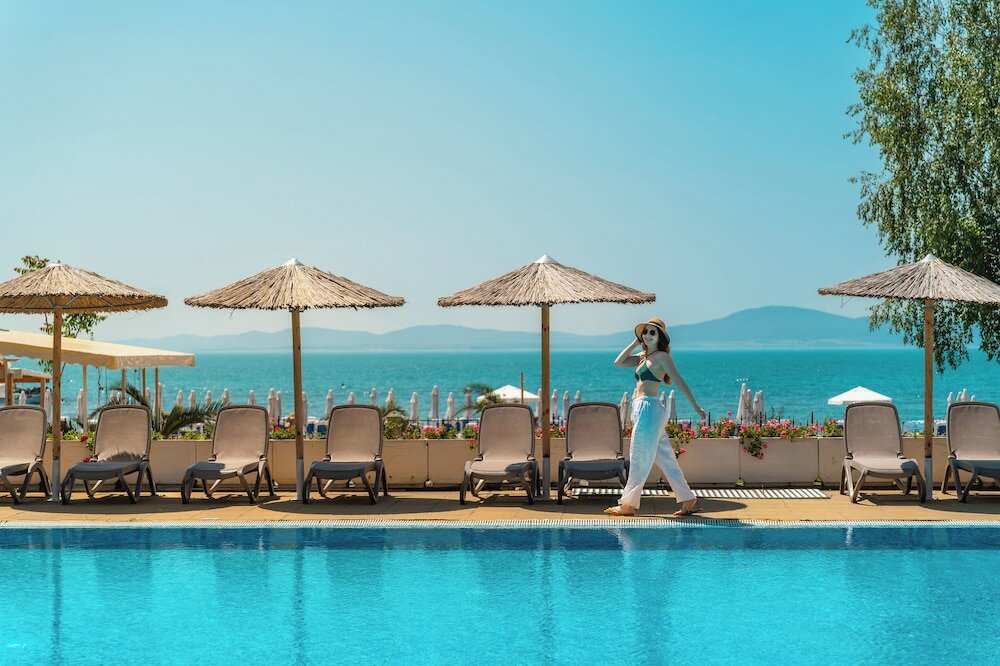 Фото Festa Pomorie Resort