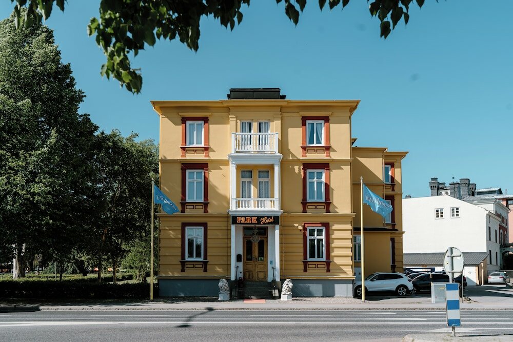 Фото отеля 1