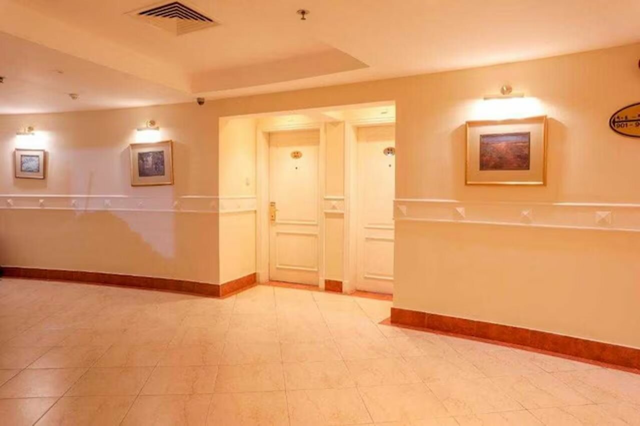 Фото Happy Days Hotel