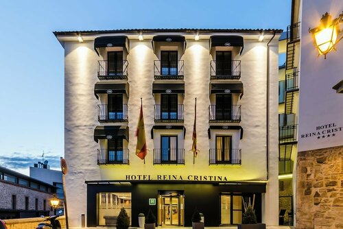 Внешний вид отеля Hotel Reina Cristina в Теруэле, фото 1