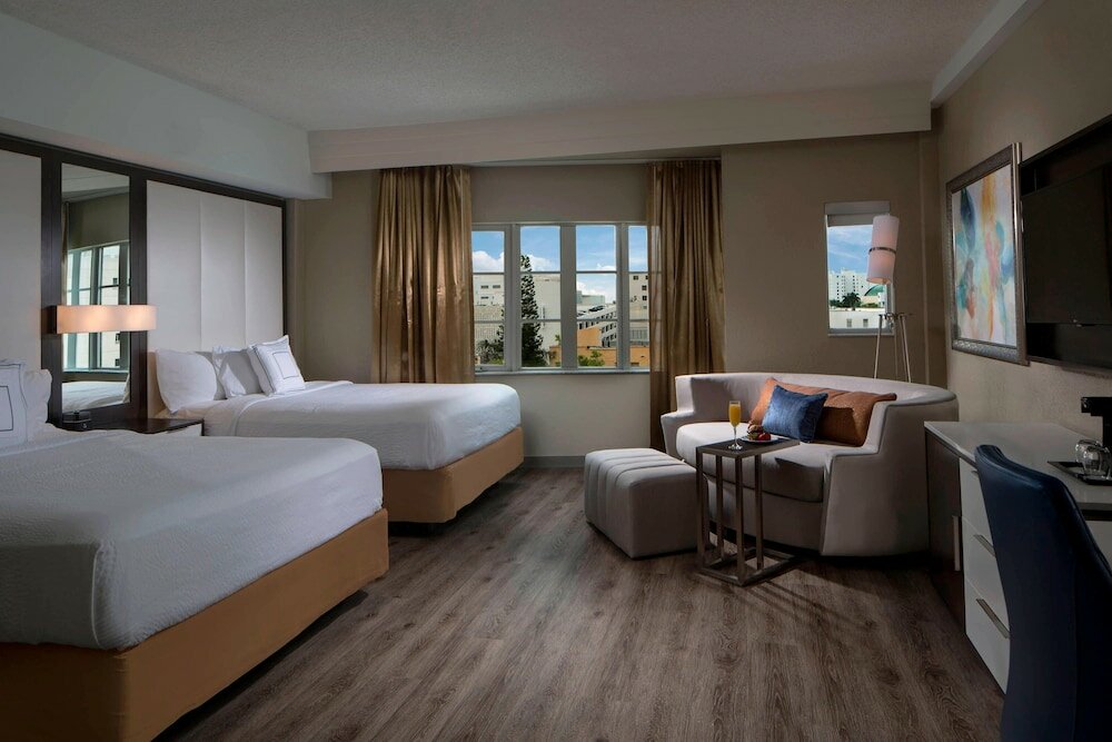Фото Courtyard by Marriott Miami Beach South Beach