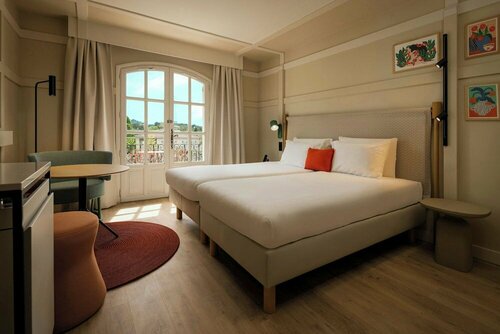Гостиница Hôtel de Mougins в Вальбонне