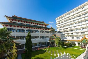 Гостиница Huatian Chinagora Hotel