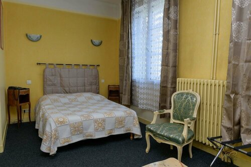 Гостиница Hotel De La Cloche в Витри-ле-Франсуа