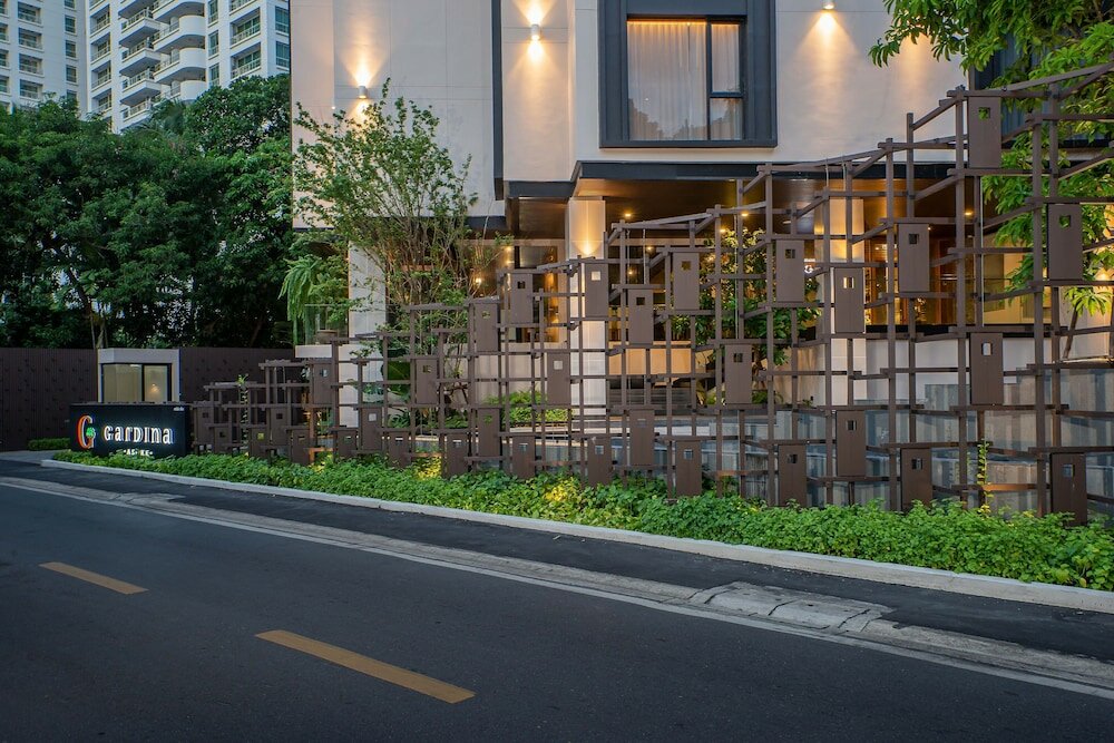Фото Gardina Asoke Hotel & Residence