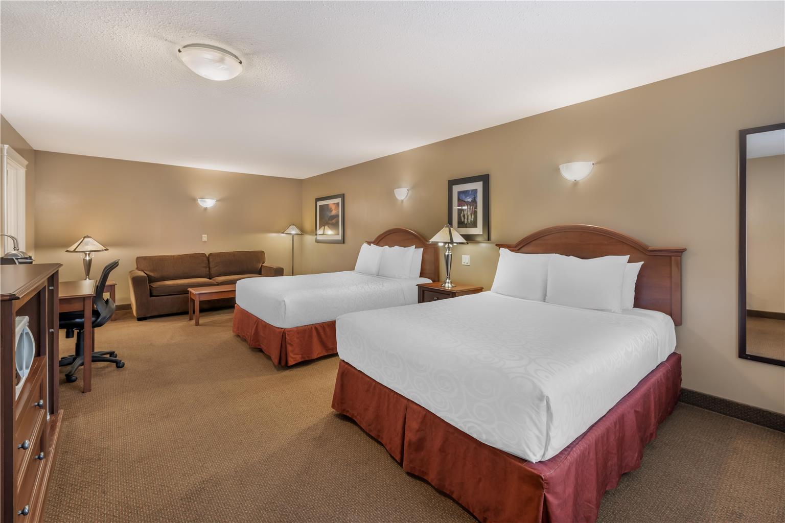 Фото Best Western Sicamous Inn