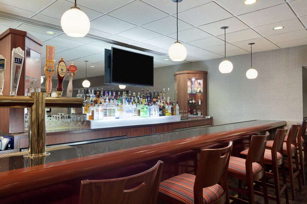 Фото Hilton Newark Penn Station
