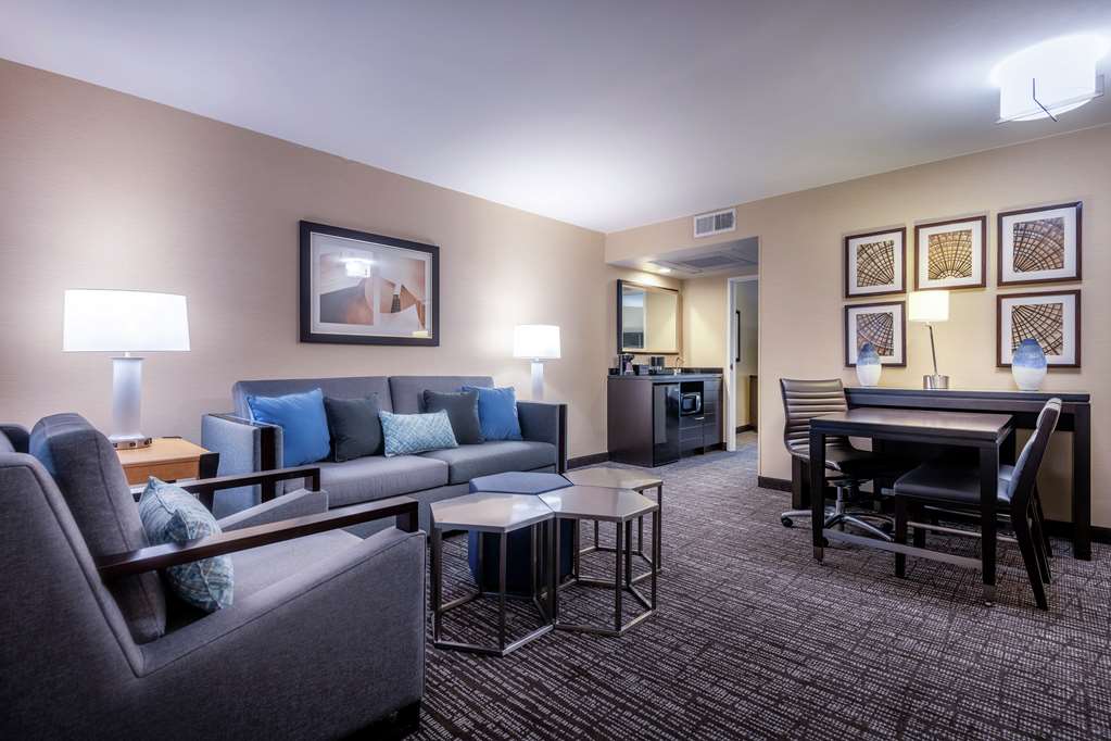 Фото Embassy Suites by Hilton Los Angeles International Airport North