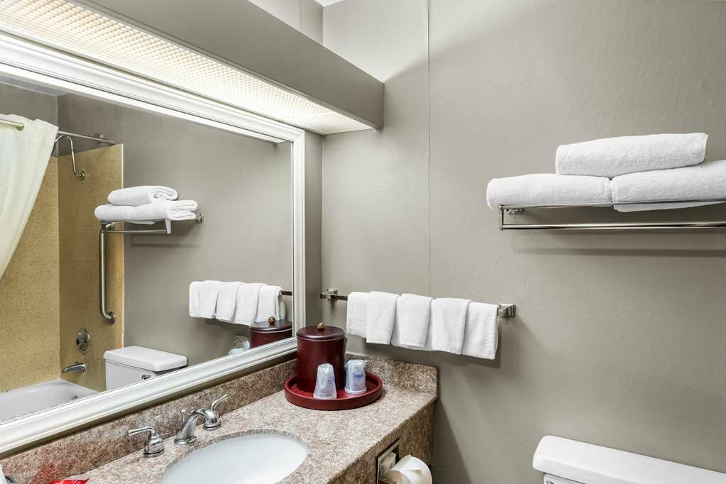 Фото SureStay Hotel by Best Western SeaTac Airport North