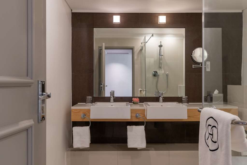 Фото Radisson Collection Hotel, Waterfront Cape Town