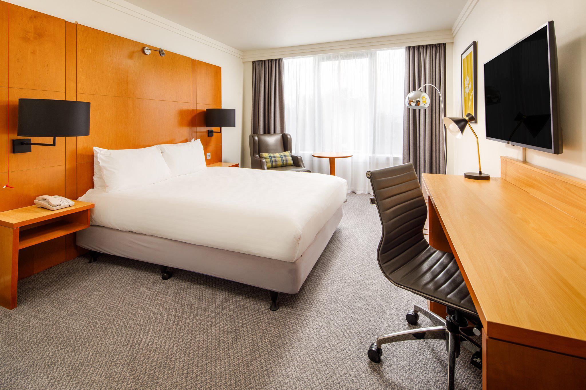 Фото Holiday Inn Milton Keynes - Central, an Ihg Hotel