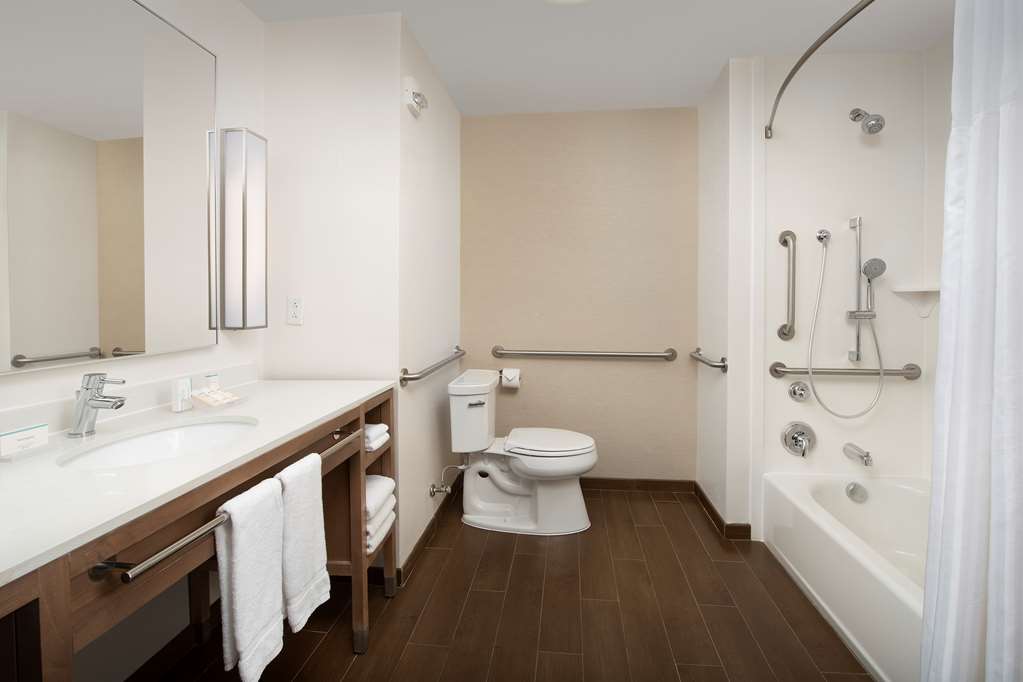 Фото Hilton Garden Inn Charlotte Airport